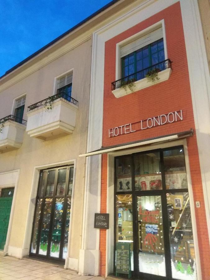 Hotel London ติรานา ภายนอก รูปภาพ